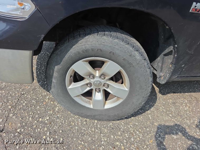 image for item FH6074 2017 Dodge Ram 1500 Ext. Cab pickup truck