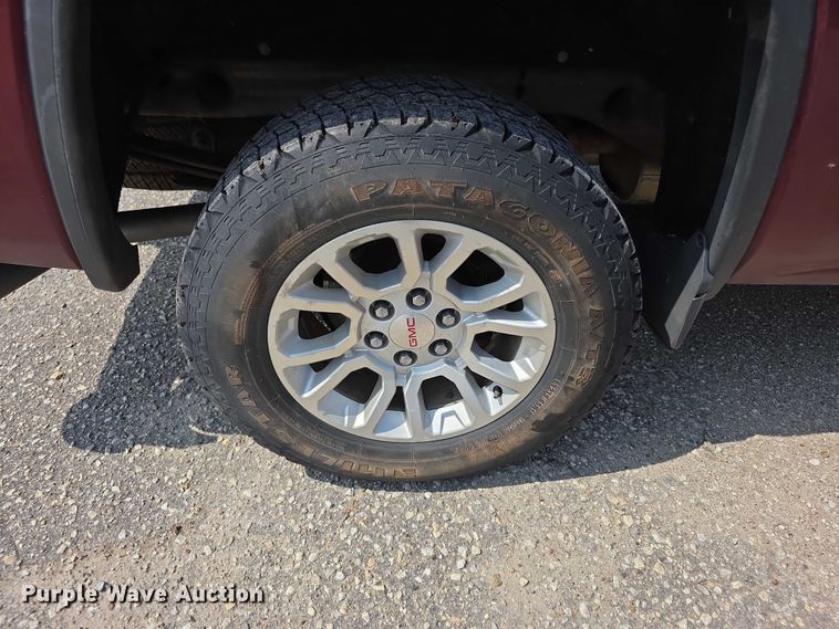 image for item FH6075 2014 GMC Sierra 1500  Ext. Cab pickup truck