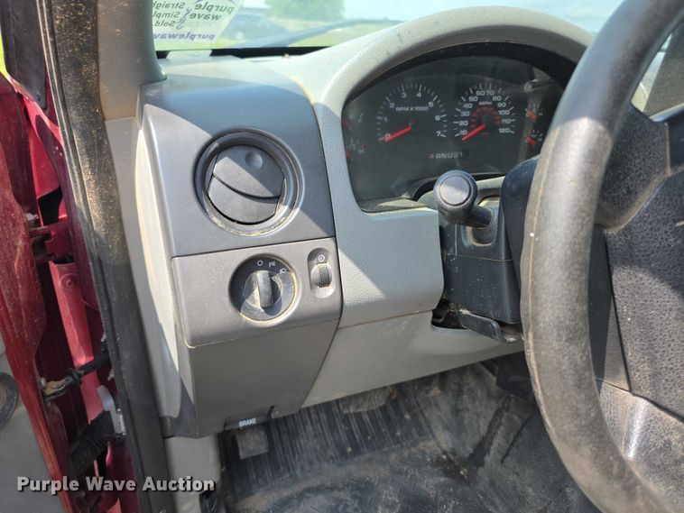 image for item FH6076 2008 ford F150  Ext. Cab pickup truck