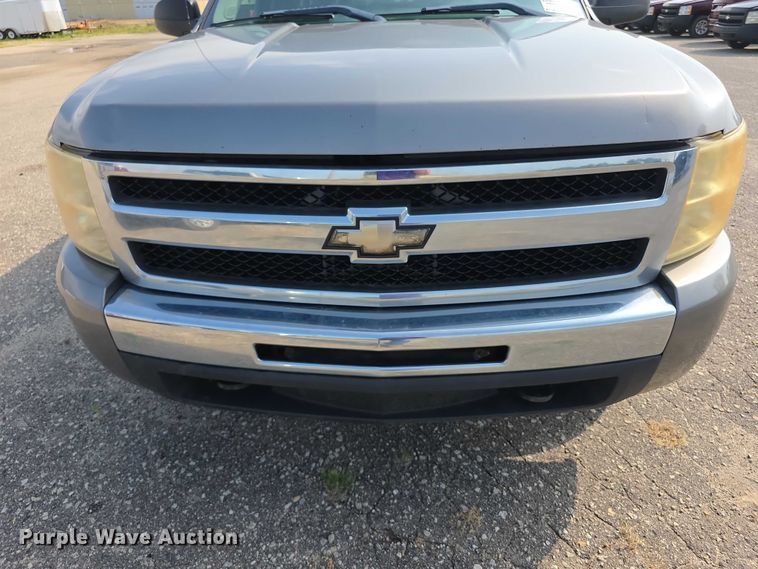 image for item FH6077 2009 Chevrolet Silverado 1500 Crew Cab pickup truck