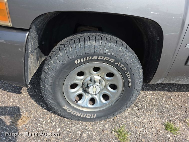 image for item FH6077 2009 Chevrolet Silverado 1500 Crew Cab pickup truck