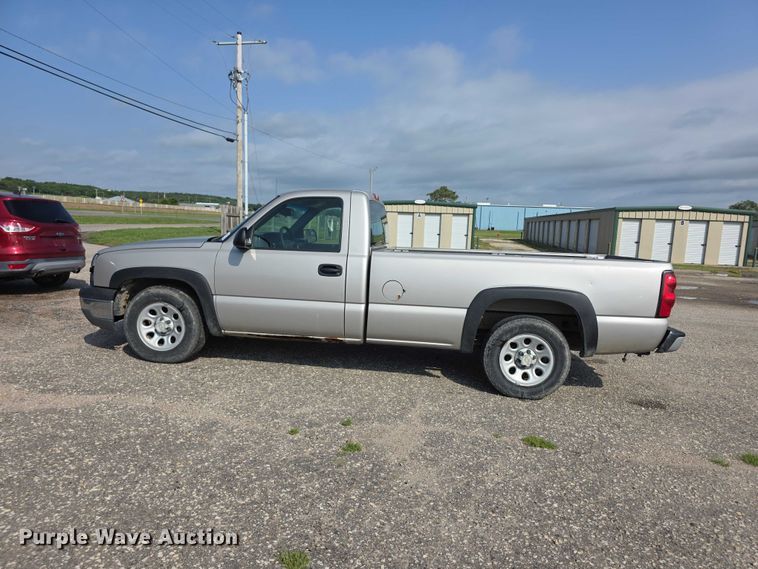 image for item FH6078 2005 Chevrolet Silverado 1500 pickup truck