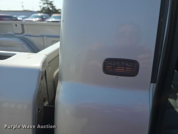image for item FH6078 2005 Chevrolet Silverado 1500 pickup truck