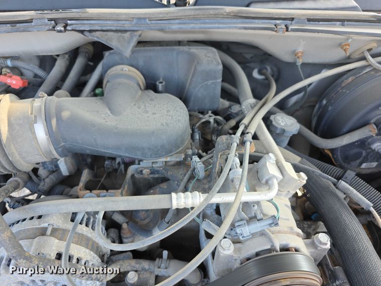 image for item FH6078 2005 Chevrolet Silverado 1500 pickup truck