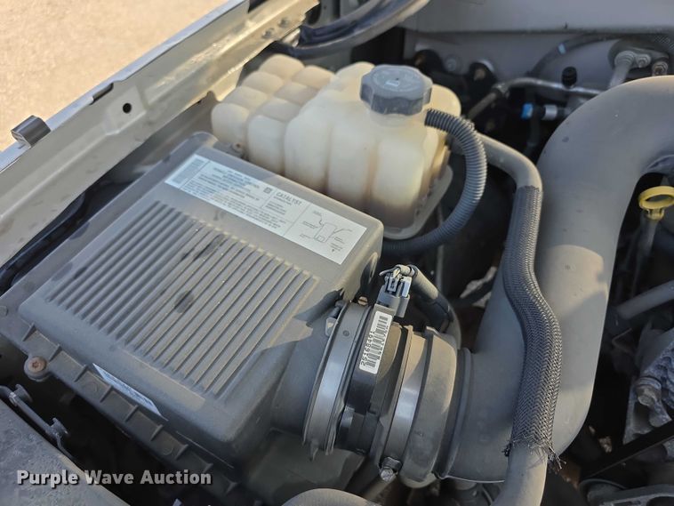 image for item FH6078 2005 Chevrolet Silverado 1500 pickup truck
