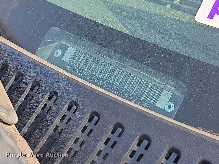 image for item FH6078 2005 Chevrolet Silverado 1500 pickup truck