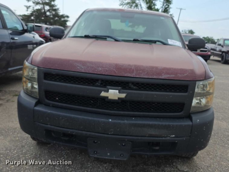 image for item FH6080 2007 Chevrolet Silverado 1500 Ext. Cab pickup truck