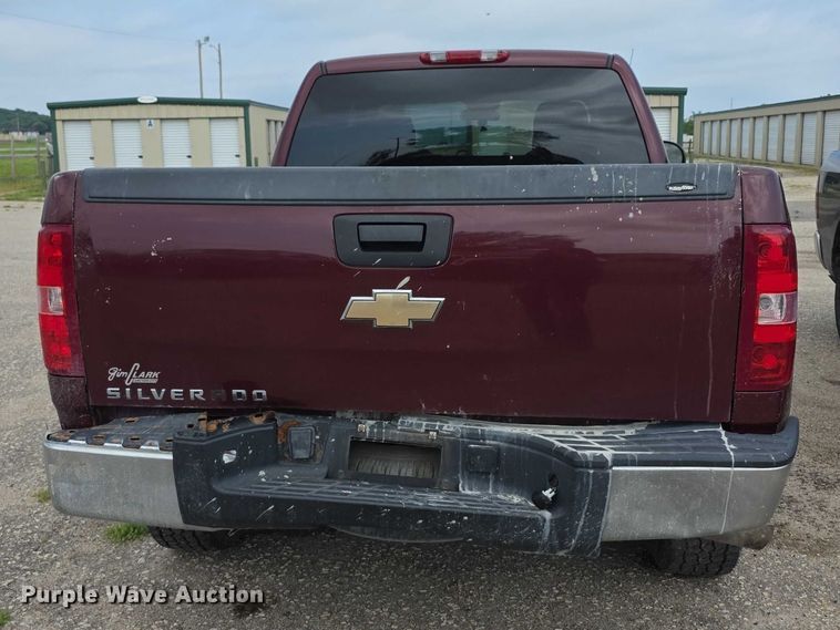 image for item FH6080 2007 Chevrolet Silverado 1500 Ext. Cab pickup truck