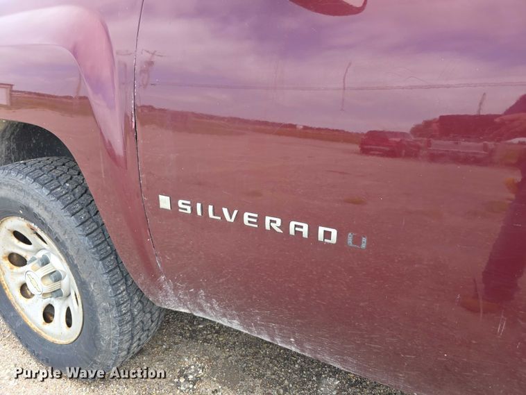 image for item FH6080 2007 Chevrolet Silverado 1500 Ext. Cab pickup truck