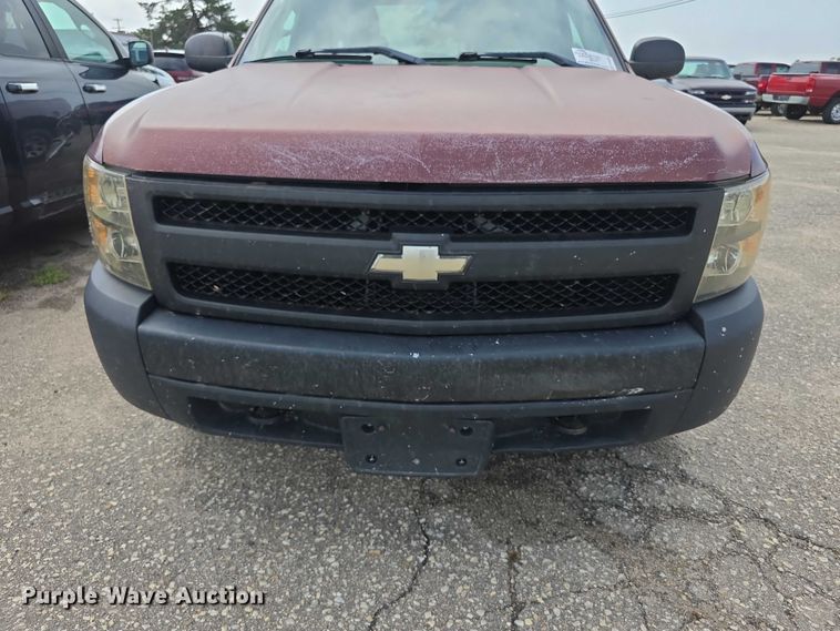 image for item FH6080 2007 Chevrolet Silverado 1500 Ext. Cab pickup truck