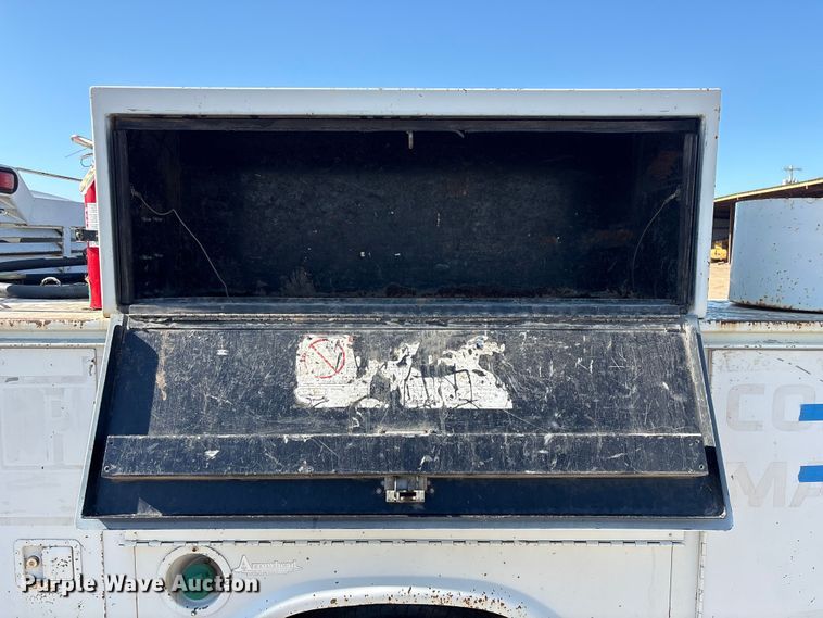 image for item FI0170 2007 GMC 3500 Crew Cab utility bed pickup truck