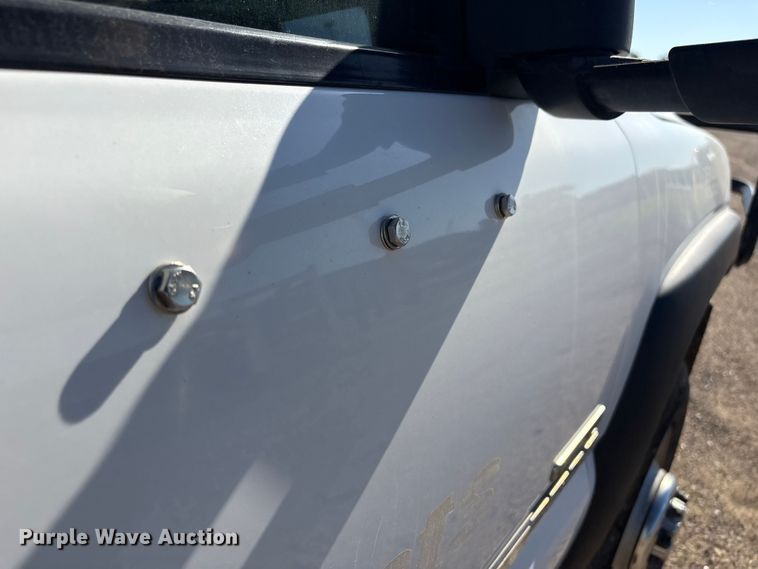 image for item FI0170 2007 GMC 3500 Crew Cab utility bed pickup truck