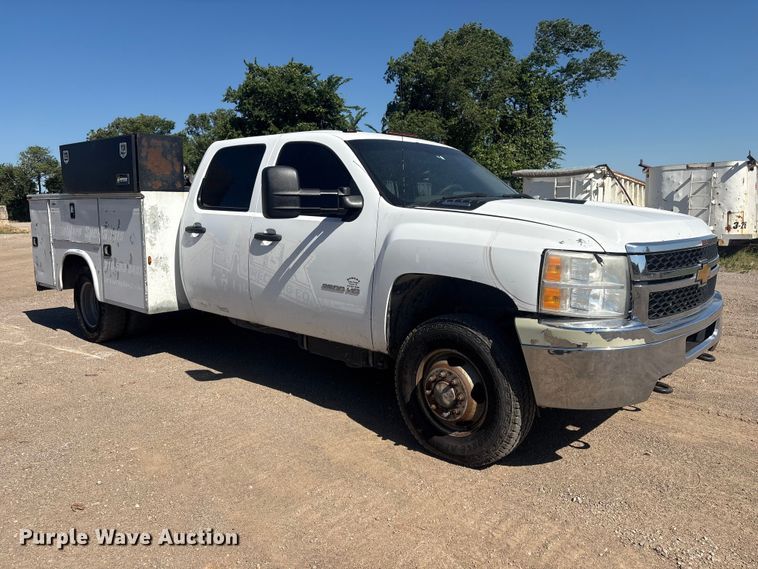 image for item FI0171 2012 Chevrolet Silverado 3500HD Crew Cab utility bed pickup truck
