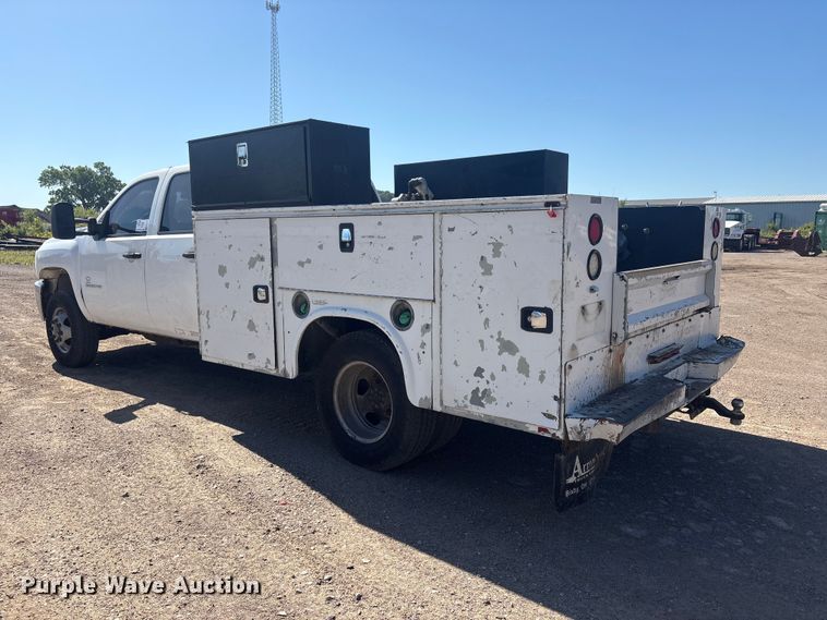 image for item FI0171 2012 Chevrolet Silverado 3500HD Crew Cab utility bed pickup truck