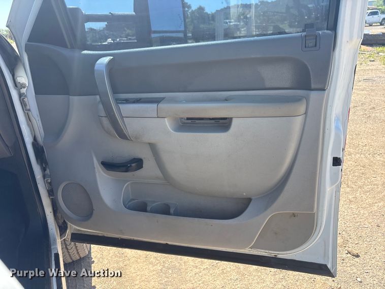 image for item FI0171 2012 Chevrolet Silverado 3500HD Crew Cab utility bed pickup truck