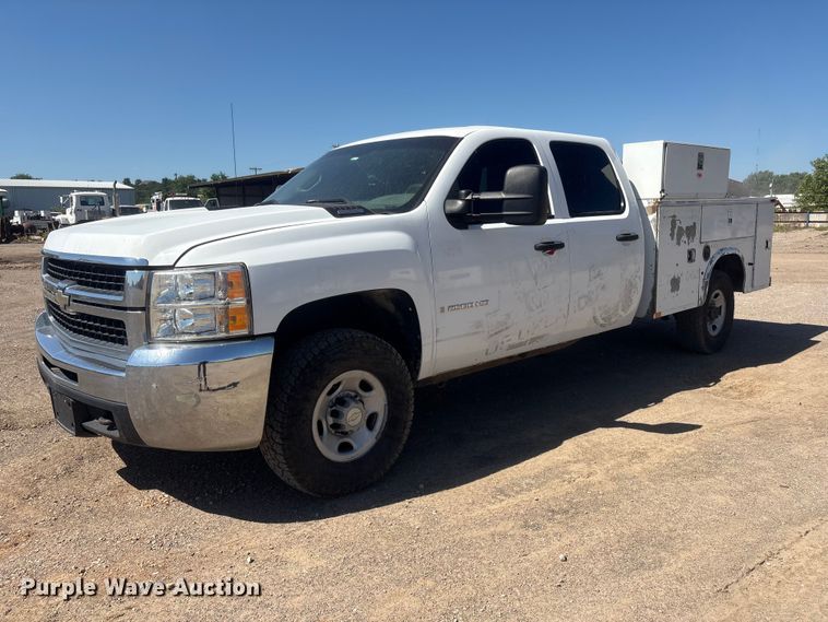 image for item FI0172 2009 Chevrolet Silverado 2500 HD Crew Cab utility bed pickup truck