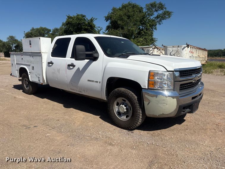 image for item FI0172 2009 Chevrolet Silverado 2500 HD Crew Cab utility bed pickup truck