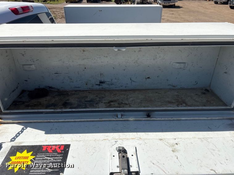 image for item FI0172 2009 Chevrolet Silverado 2500 HD Crew Cab utility bed pickup truck