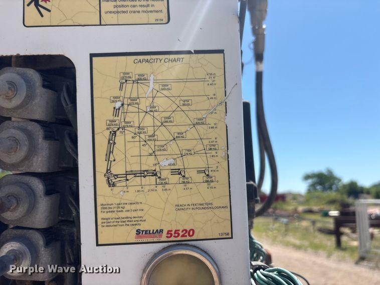 image for item FI0174 2006 GMC C5500 utility / service truck