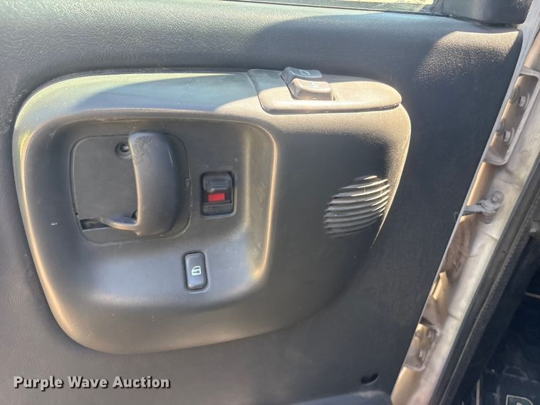 image for item FI0174 2006 GMC C5500 utility / service truck