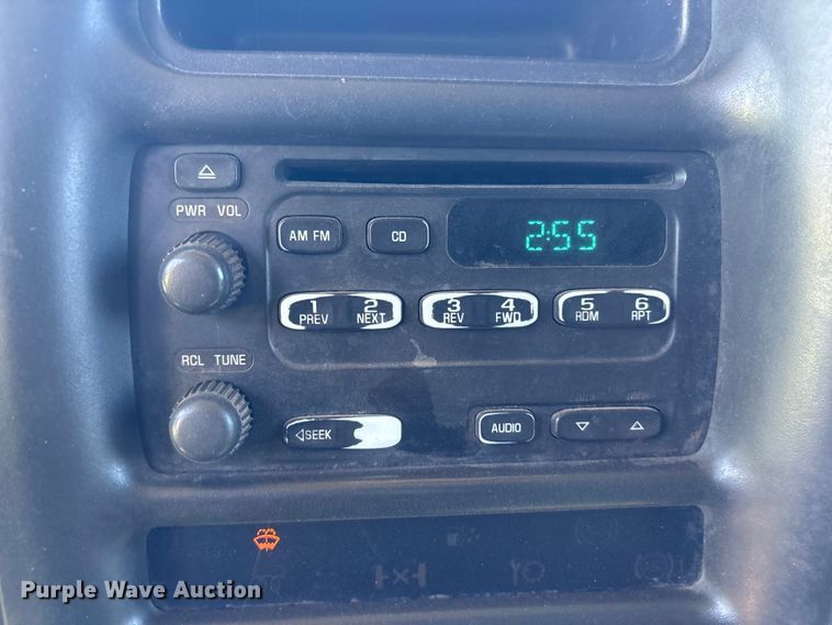 image for item FI0174 2006 GMC C5500 utility / service truck