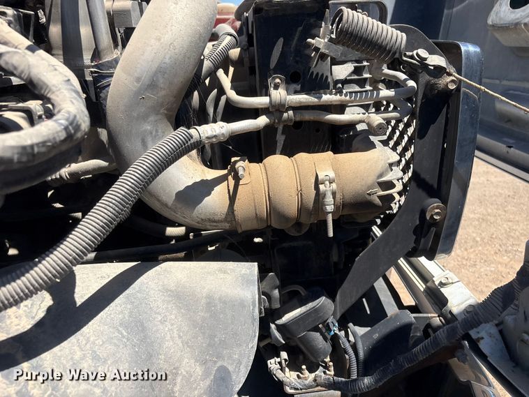 image for item FI0174 2006 GMC C5500 utility / service truck