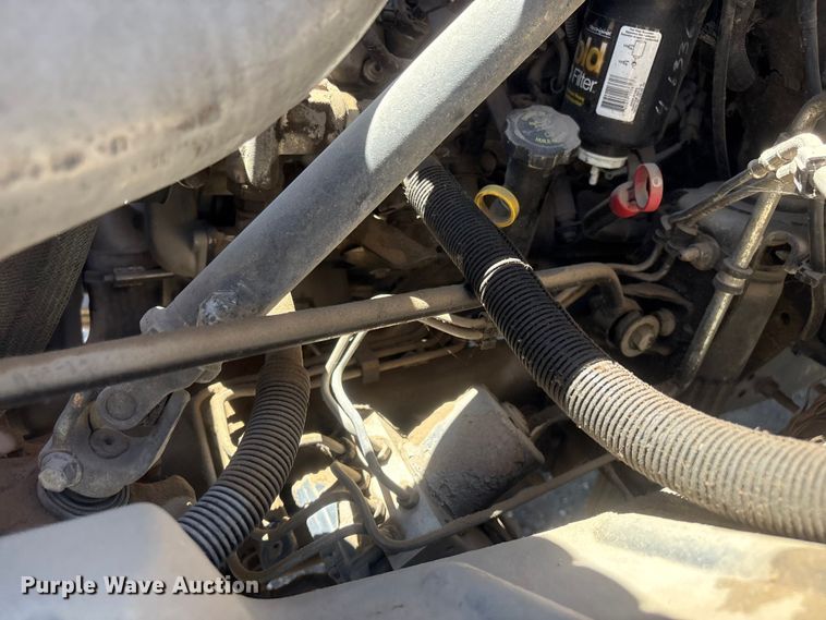 image for item FI0174 2006 GMC C5500 utility / service truck