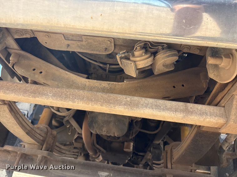 image for item FI0174 2006 GMC C5500 utility / service truck