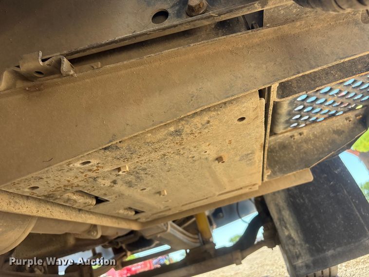 image for item FI0174 2006 GMC C5500 utility / service truck
