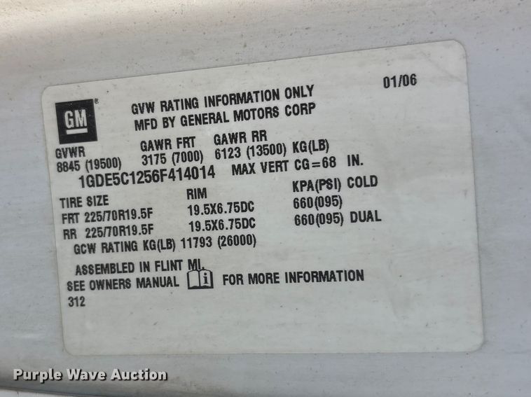 image for item FI0174 2006 GMC C5500 utility / service truck
