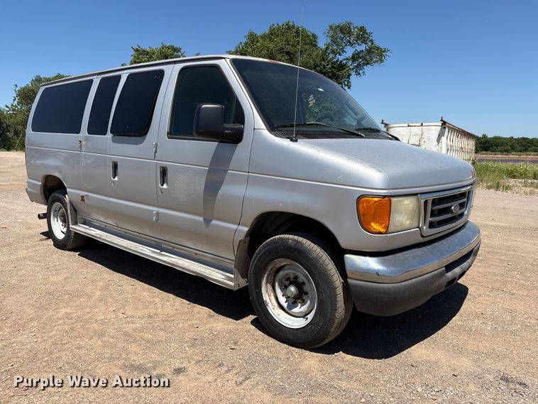image for item FI0175 2005 Ford E350 van