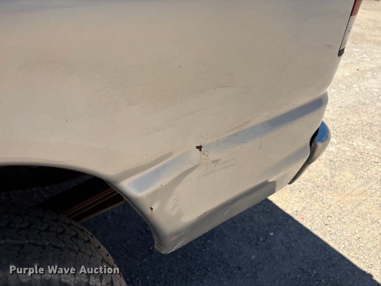 image for item FI0175 2005 Ford E350 van