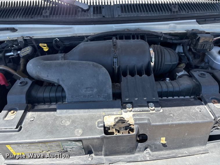 image for item FI0175 2005 Ford E350 van