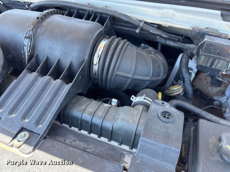 image for item FI0175 2005 Ford E350 van
