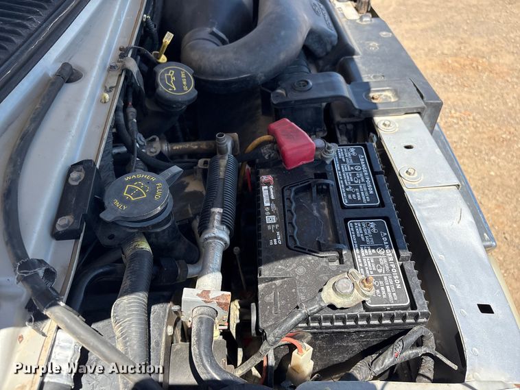 image for item FI0175 2005 Ford E350 van
