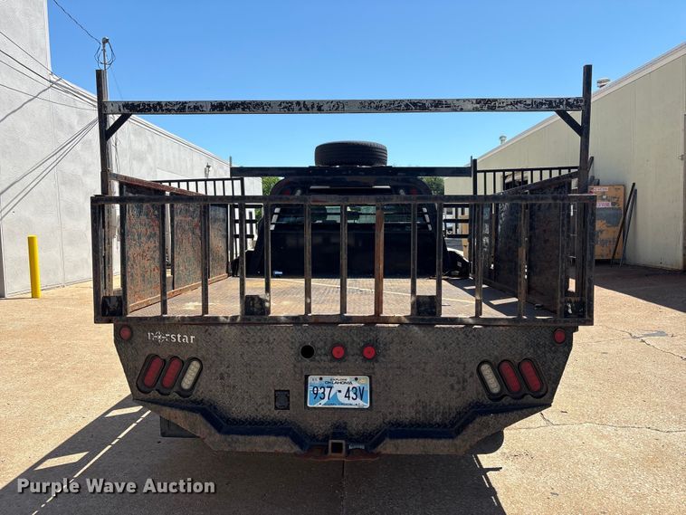 image for item FI0178 2019 Ford F350 Super Duty Crew Cab flatbed pickup truck