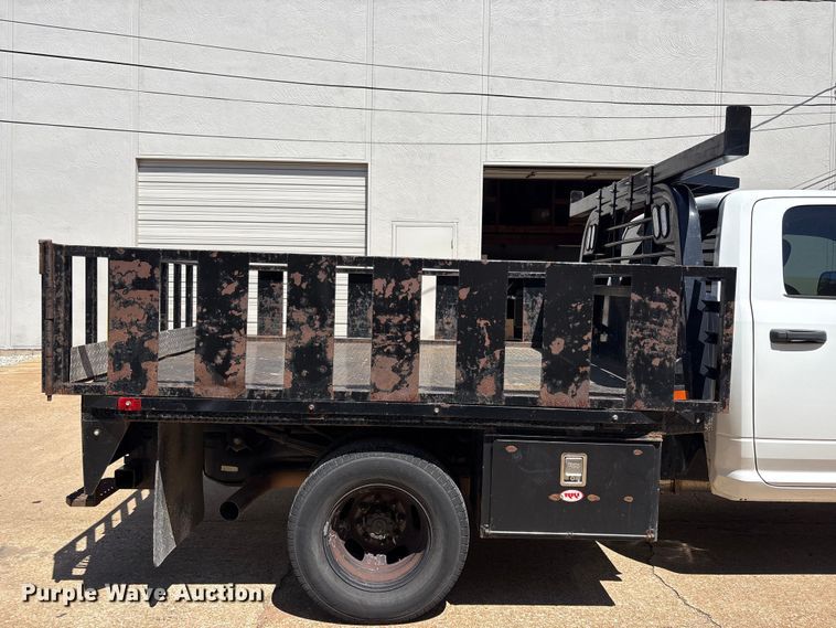 image for item FI0179 2019 RAM 3500 Crew Cab flatbed pickup truck