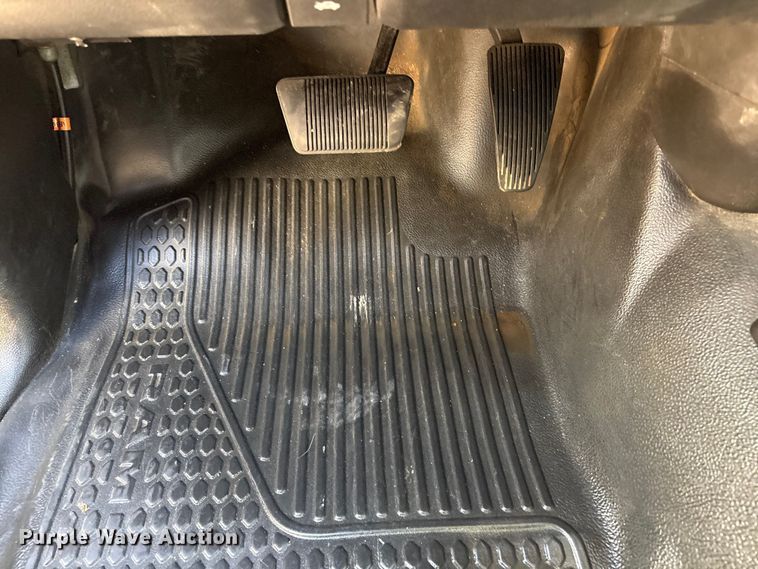 image for item FI0180 2020 RAM 3500 Crew Cab flatbed pickup truck