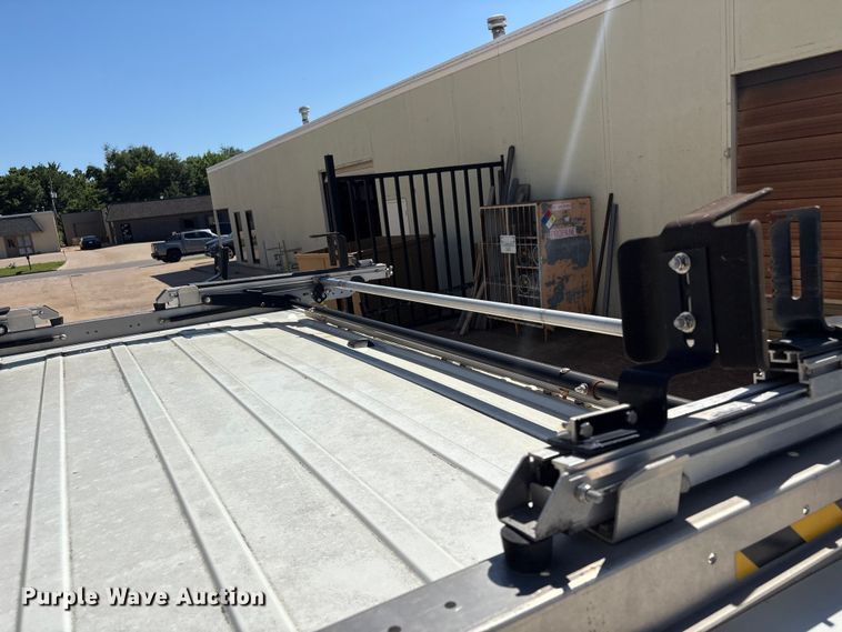 image for item FI0181 2019 Nissan NV2500 van