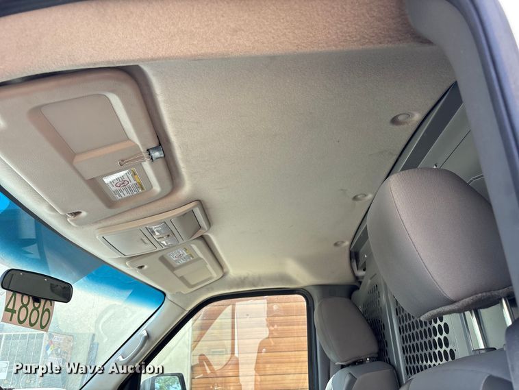 image for item FI0181 2019 Nissan NV2500 van