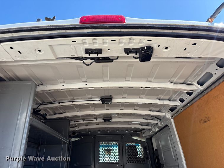 image for item FI0181 2019 Nissan NV2500 van
