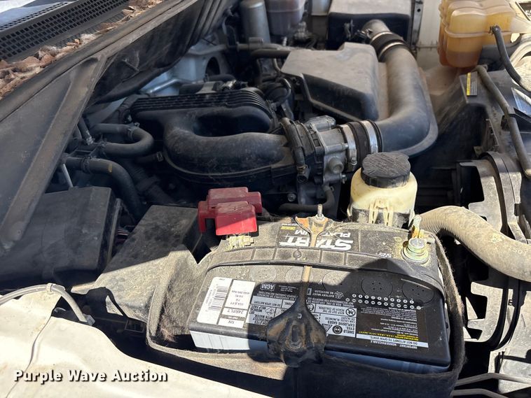 image for item FI0181 2019 Nissan NV2500 van