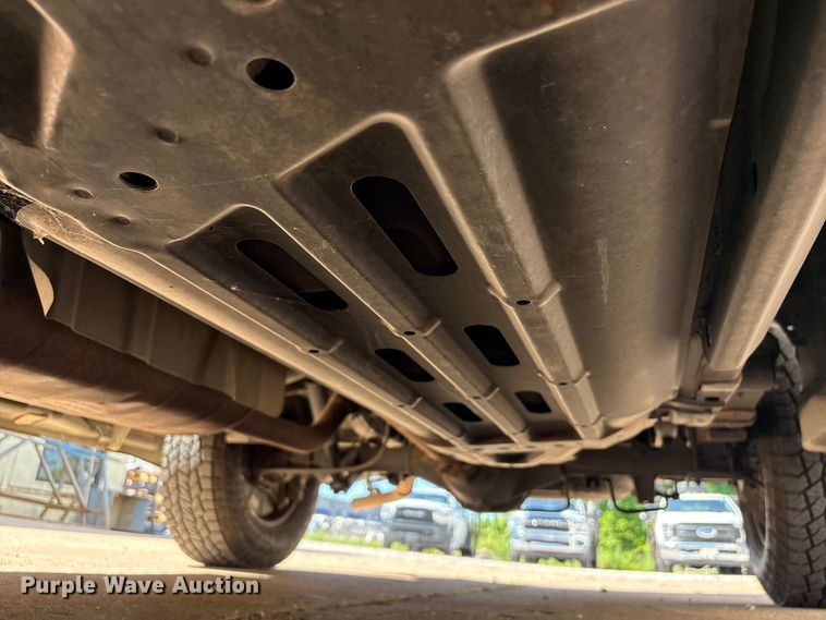 image for item FI0181 2019 Nissan NV2500 van