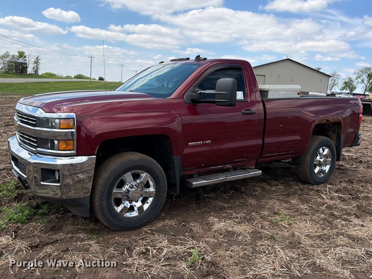image for item FK0181 2015 Chevrolet Silverado 3500HD pickup truck