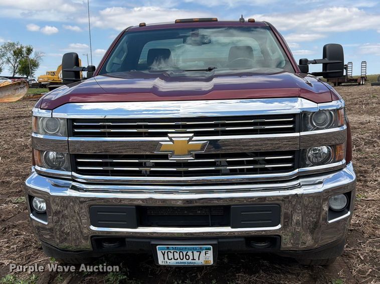 image for item FK0181 2015 Chevrolet Silverado 3500HD pickup truck