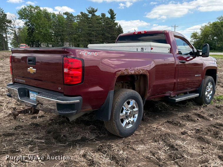 image for item FK0181 2015 Chevrolet Silverado 3500HD pickup truck