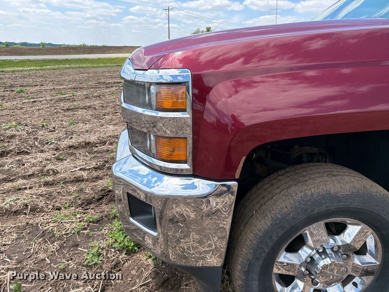 image for item FK0181 2015 Chevrolet Silverado 3500HD pickup truck