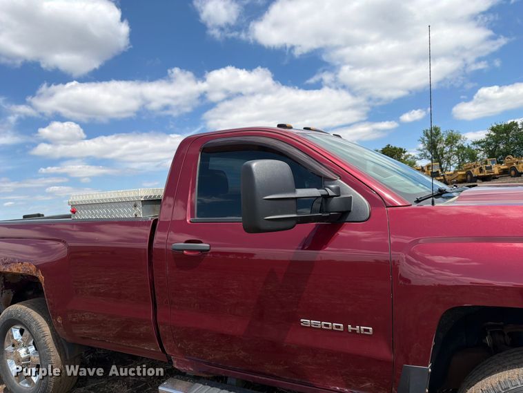 image for item FK0181 2015 Chevrolet Silverado 3500HD pickup truck
