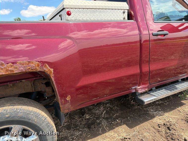 image for item FK0181 2015 Chevrolet Silverado 3500HD pickup truck