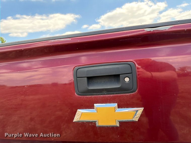image for item FK0181 2015 Chevrolet Silverado 3500HD pickup truck